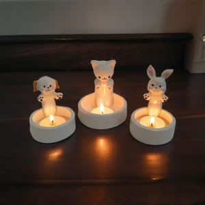 Taşdevri Life Dekoratif Ateş Başında Isınan Kedi Köpek ve Tavşan Tealight Mumluk