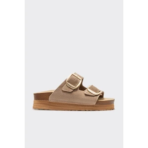 Bej Deri Kadın Terlik