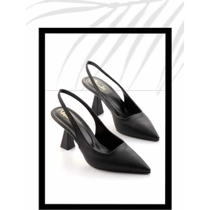 Siyah   Kadın Klasik Topuklu Ayakkabı K01231365909