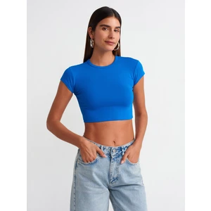 30936 Vücuda Oturan Crop Top-Saks