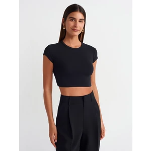 30936 Vücuda Oturan Crop Top-Siyah