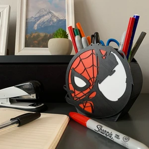 Spiderman Kalem Kutusu ve Kalemlik