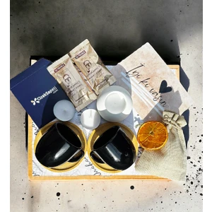 One Hediye 2li Porselen Fincan Takımı Bambu Tabak Mumluk Kahve Hediye Sepeti