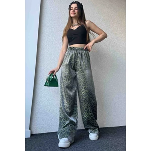 PNT-07390 Yeşil Leopar Desenli Saten Kumaş Lastikli Palazzo Pantolon