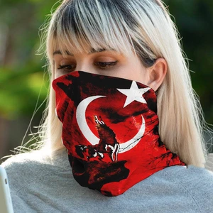 Kurt ve Bayrak Temalı Bandana Boyunluk