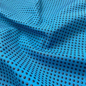 Renkli Kaymaz Taban Kumaş Su Iticili ( 150CM En )