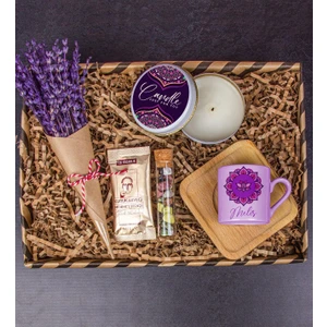 Kişiye Özel Türk Kahvesi Fincanı & Drajeler & Mum & Lavanta Buketi Hediye Kutusu 111719