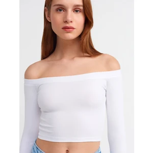 30937 Omuzları Açık Top-Beyaz