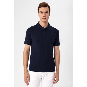 Polo Yaka Regular Kalıp Armürlü Tişört