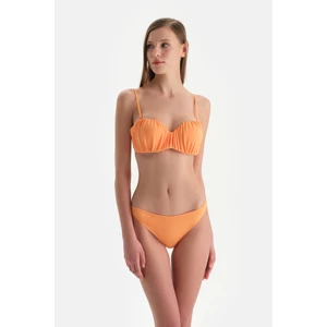Turuncu Straplez Kaplı Bikini Üst