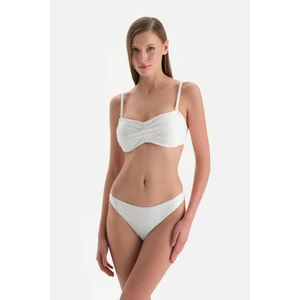 Beyaz Straplez Bikini Üst