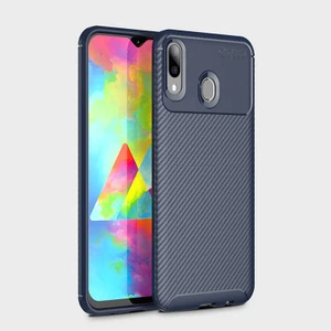 Samsung Galaxy M20 Uyumlu Kılıf Karbon Armor Serisi, Ultra Dayanıklı ve Esnek Slim Fit Karbon Görünümlü Silikon