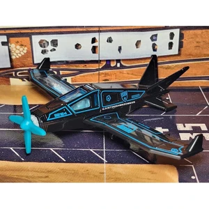 HHT34 Matchbox Skybusters Jet Fueler HVM48