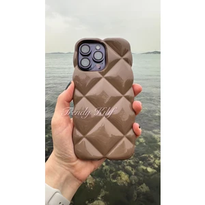 Trendy Kılıf iPhone 14 Pro Max Uyumlu Bej Baklava Puff