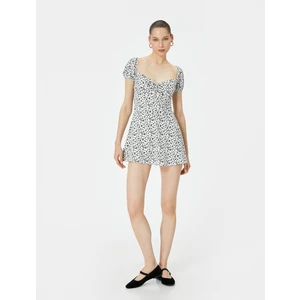 Mini Çiçekli Elbise Astarlı Kalp Yaka Önden Bağlama Detaylı