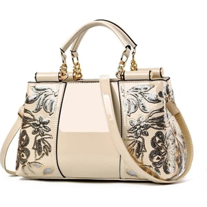 2023 Avrupa ve Amerika Birleşik Devletleri Popüler Rugan Parlak Kadın Çantası Atmosferik Çanta Büyük Kapasiteli Kadın Omuz Askılı Çanta Nakış Çantası High-End Lüks (Yurt Dışından)