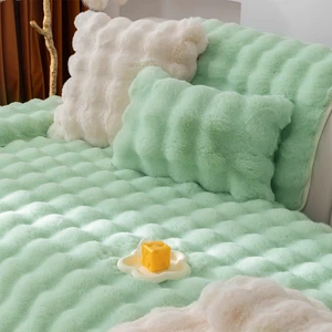 Baladi Home Kalın Tavşan Peluş Üç Kişilik Koltuk Örtüsü ( 80*190CM ) Sadece Oturma Alanı Için