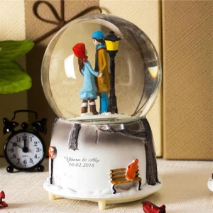 Kişiye Özel Aşk Orta Boy Işıklı Müzikli Kar Küresi