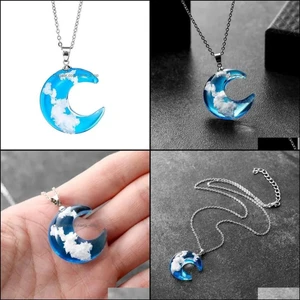 Herşey Nota Ay Mavi Gökyüzü Beyaz Bulut Şeffaf Cam Kolye