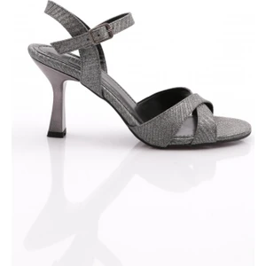 Dgn 902 Kadin Çapraz Şeritli Topuklu Ayakkabi