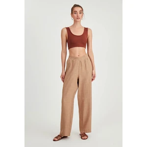 Beli Çapraz Lastik Detaylı Pantolon