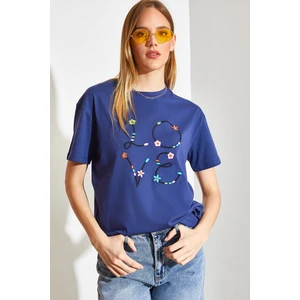 Kadın Love Nakış Işlemeli Penye Tshirt