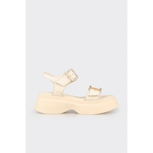 Bej Deri Kadın Dolgu Topuk Sandalet