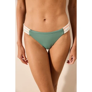 Piera Side İşlemeli Yeşil Bikini Altı