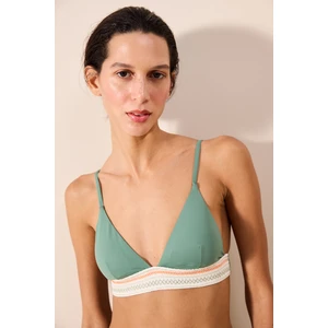 Piera Üçgen Fit Işlemeli Yeşil Bikini Üstü