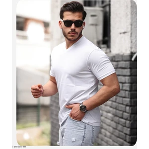 Pamuklu V Yaka T-shırt