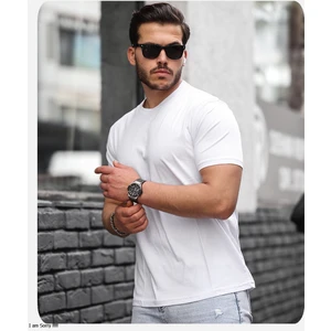 Pamuklu Sıfır Yaka T-Shırt