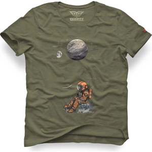 Kayada Oturan Astronot Tasarım Tişört, Astronot Tişört, Astronot Baskılı Tişört, Büyük Beden Tişört