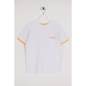 Bisiklet Yaka Kısa Kol Freedom Baskılı Beyaz Renk Erkek Çocuk Tshirt