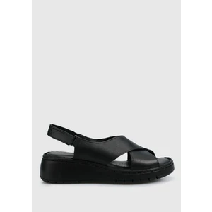 Siyah Deri Kadın Düz Sandalet