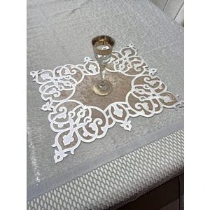 Amerikan Servis/1 Adet Üzeri Varaklı Deri Işlemeli /kadife/ 40X32CM /arakası Deridir. Vizon Kadife Gümüş V