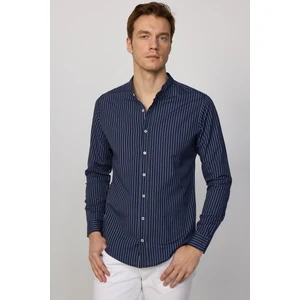 Slim Fit Hakim Yaka Pamuklu Kolay Ütü Çizgili Lacivert Erkek Gömlek