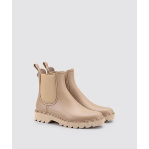 W10299 Chloe Mc