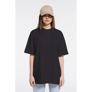 Friday Offset Soft Kadın Lacivert %100 Pamuk Bisiklet Yaka Ekstra Oversize Tişört