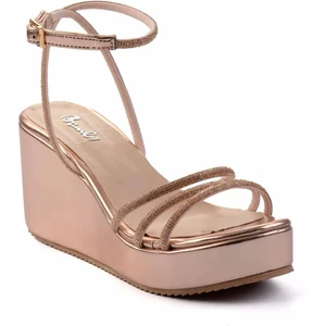 Nude Rose Taşlı Rugan   Kadın Sandalet K05534008208