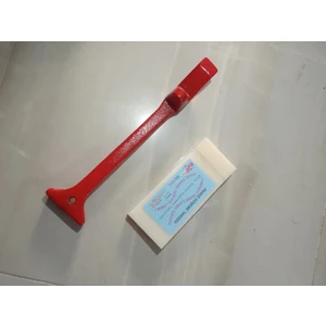 İnan Yapı Laminant Parke Usta Seti Polyamid Döşeme Çakma Takozu 2 cm*17 cm ve Çektirme Demiri 3 cm*32 cm