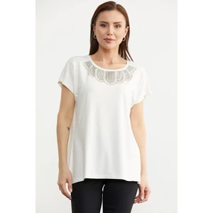 Yaka Detaylı Dökümlü Penye Tişört - Ekru