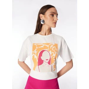 Kırık Beyaz Kadın Bisiklet Yaka Basic T-Shirt F4SL-TST0217