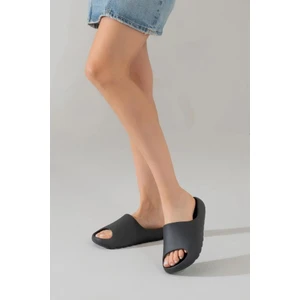 Lena  Yumuşak Kaydırmaz Tabanlı Plaj Havuz Bahçe Deniz Terliği