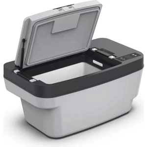 Tesla Model Y Bagaj Havuz Buzdolabı