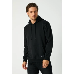 Erkek Siyah Basic Kapüşonlu Regular Fit Normal Kesim 2 Iplik Kumaş Günlük Sweatshirt