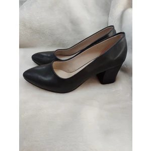 Çiğdem Kundura Carolın-Kadın Kalın Topuklu Sivri Burun Klasik Ayakkabı(Aa7) - Siyah - 41