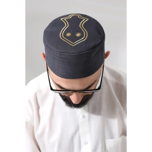 Gri Kapitone Nalı Şerif Nakışlı Kalıp Namaz Takkesi