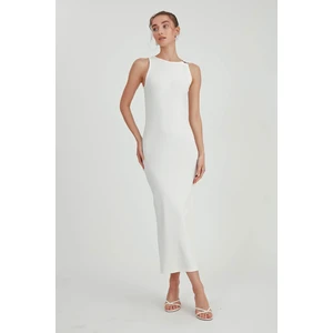 Omuzu Tokalı Uzun Örme Elbise