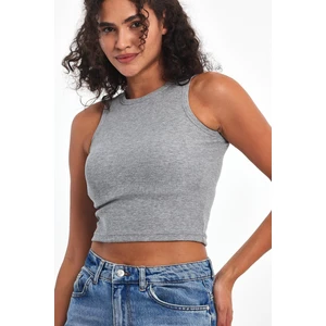 Kadın Gri Fitilli Görünümlü Askılı Kalın Esnek Örme Basic Crop Atlet Bluz CMRB93