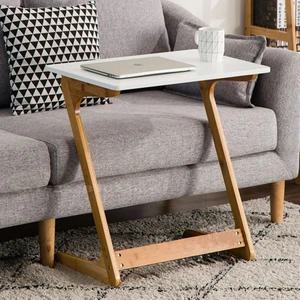 Ka Tasarım Retro Stil Bilgisayar Masası 1. Sınıf Ahşap Ayaklar ve Beyaz Sunta Panel ile Imal Edilmiştir